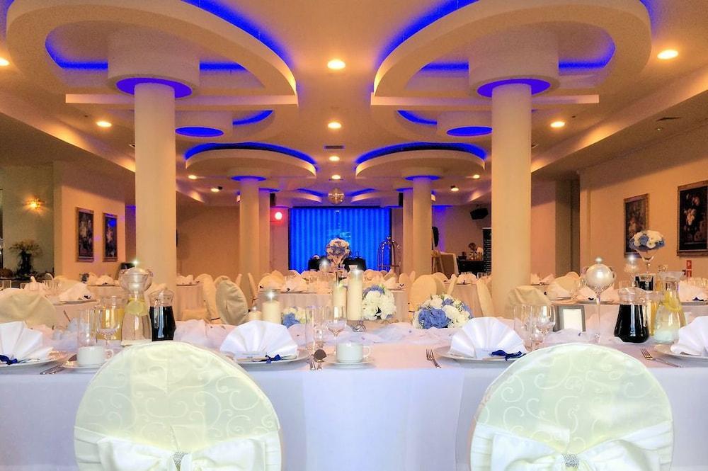 Hotel Business Faltom Gdynia Rumia Esterno foto