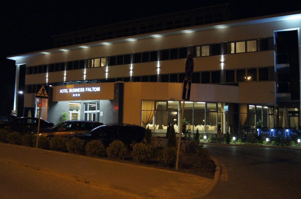 Hotel Business Faltom Gdynia Rumia Esterno foto