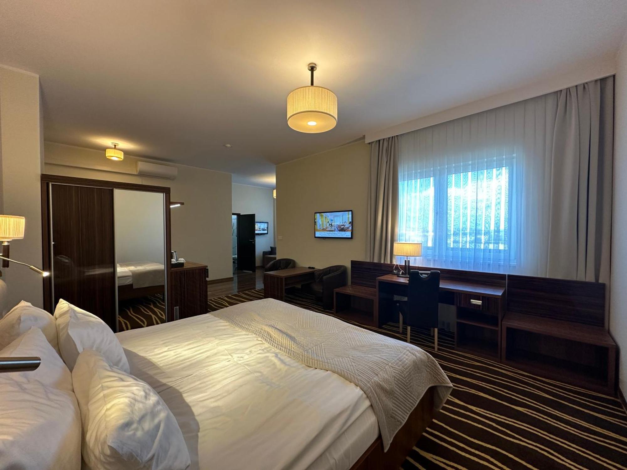 Hotel Business Faltom Gdynia Rumia Esterno foto
