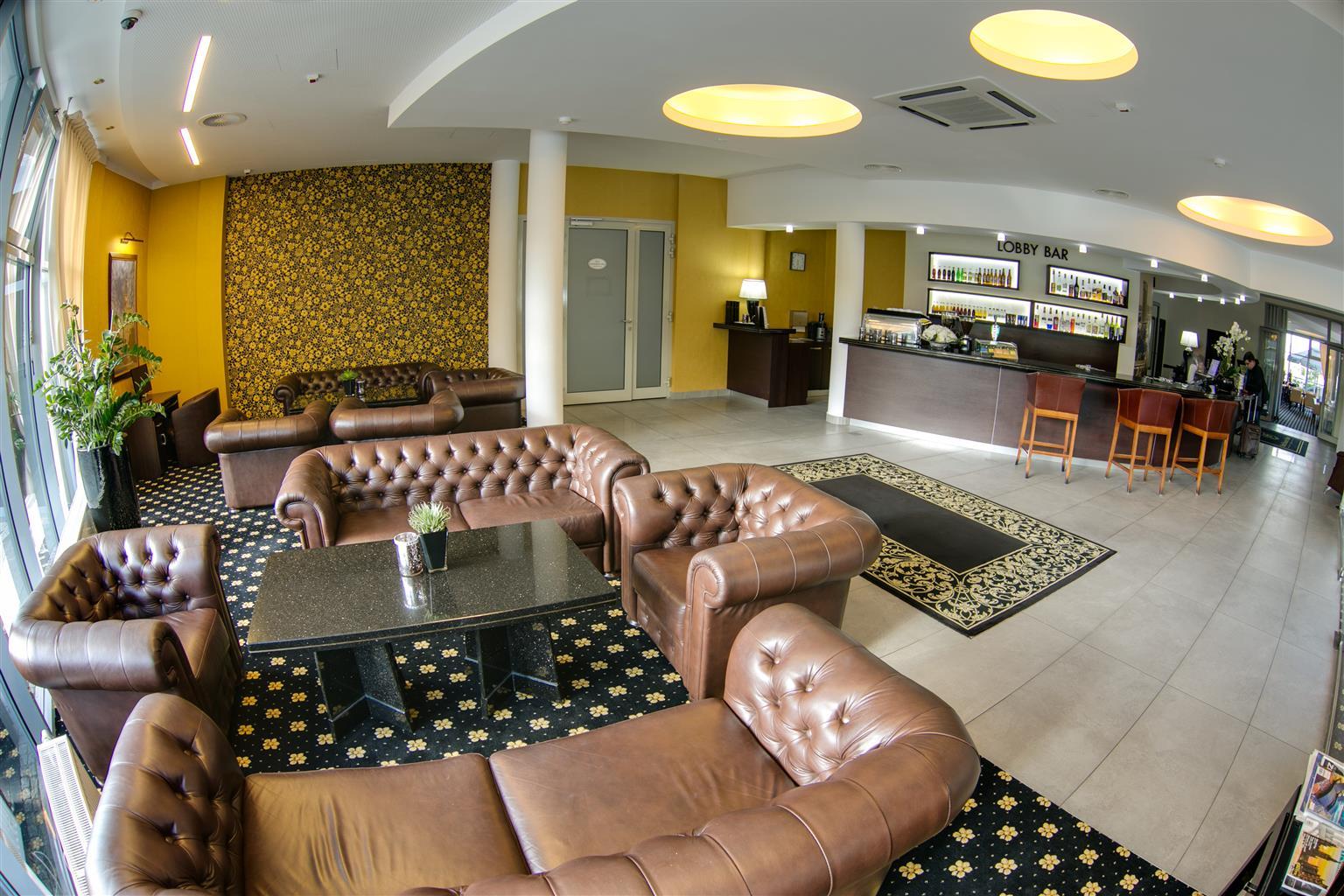 Hotel Business Faltom Gdynia Rumia Esterno foto